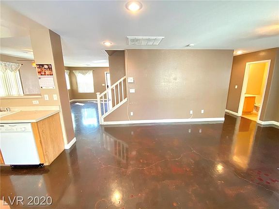 3rd image of 1943 Sundown Canyon Dr