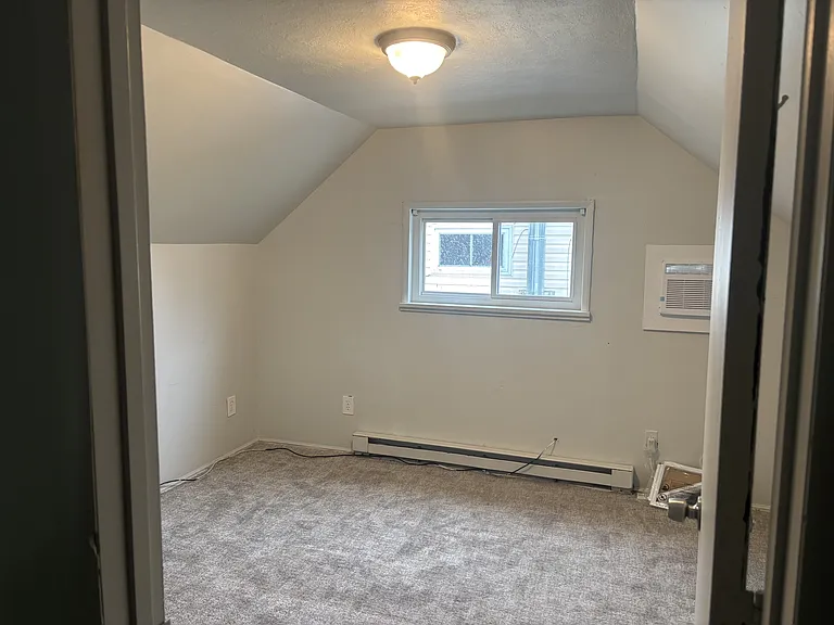 282 N Beverly Ave — Photo 13