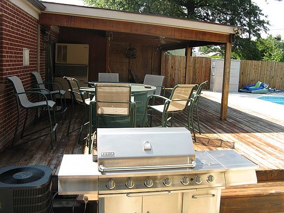 grill & 30x50 deck