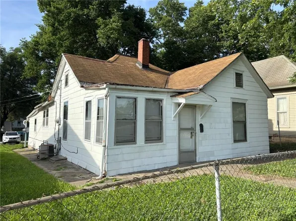 1011 5th Ave, Saint Joseph, MO 64505