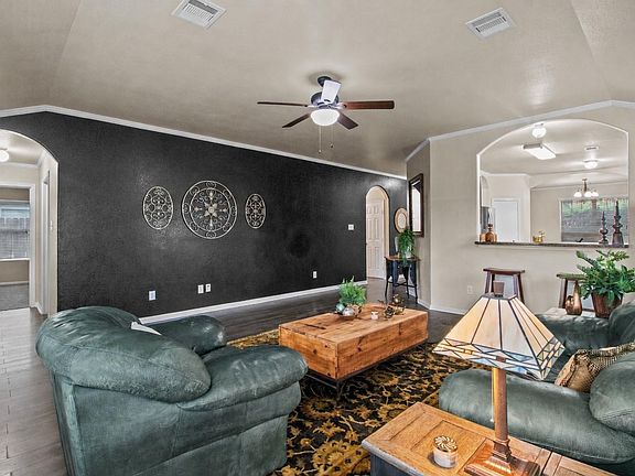 5th image of 301 Turquoise Trade Dr