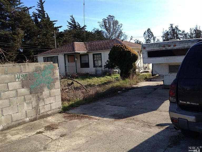 1st image of 498 E Railroad Ave