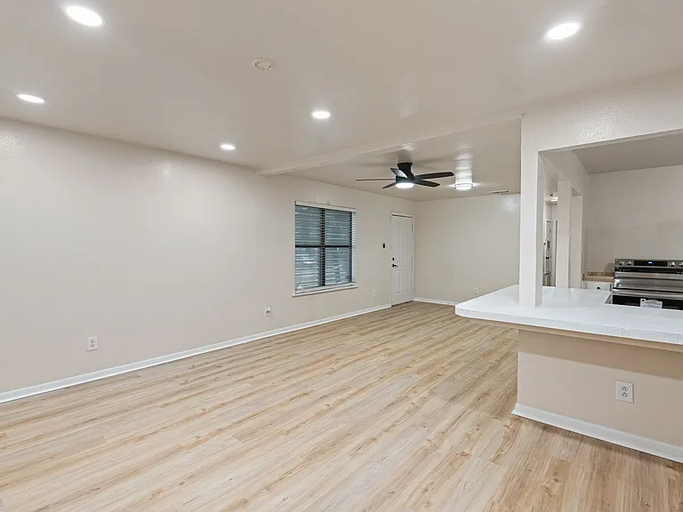 5921 Riley Dr — Photo 5