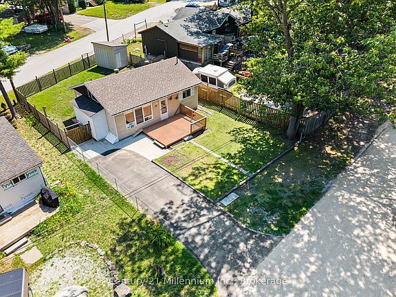 3rd image of 25 Glendale Ave