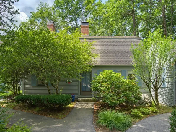 2 Coach Road, Exeter, NH 03833