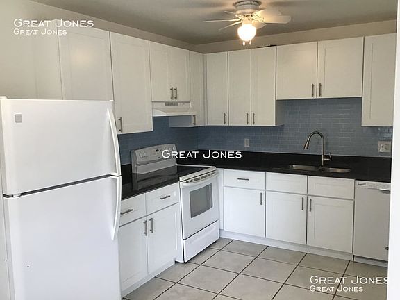 2nd image of 810 Lake Shore Dr APT 20