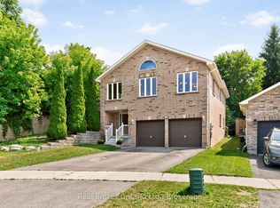 423 Irwin St, Midland, ON L4R2V6