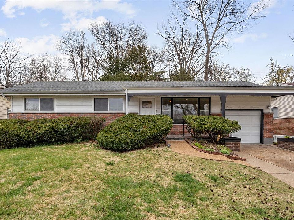 1st image of 9816 Cambria Dr