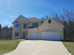 10S362 Tim Ct, Willowbrook, IL 60527