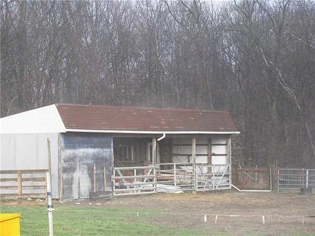 2nd image of 535 E Us Highway 40