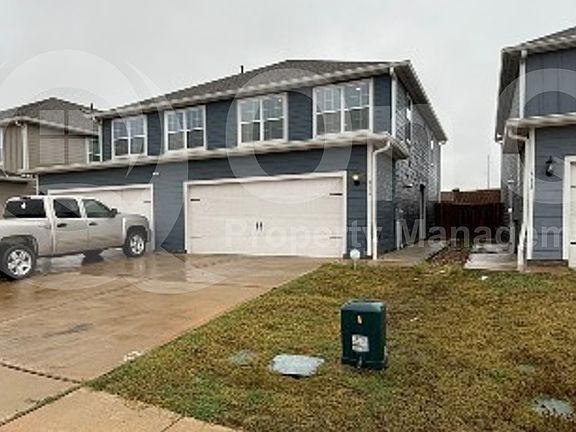 2nd image of 316 Marsh Ln