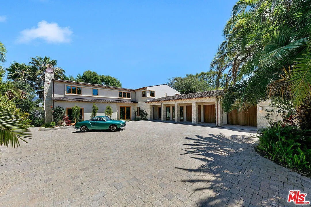 5 bed, 7.5 bath, 5213 sqft, $125,000 — Photo 2