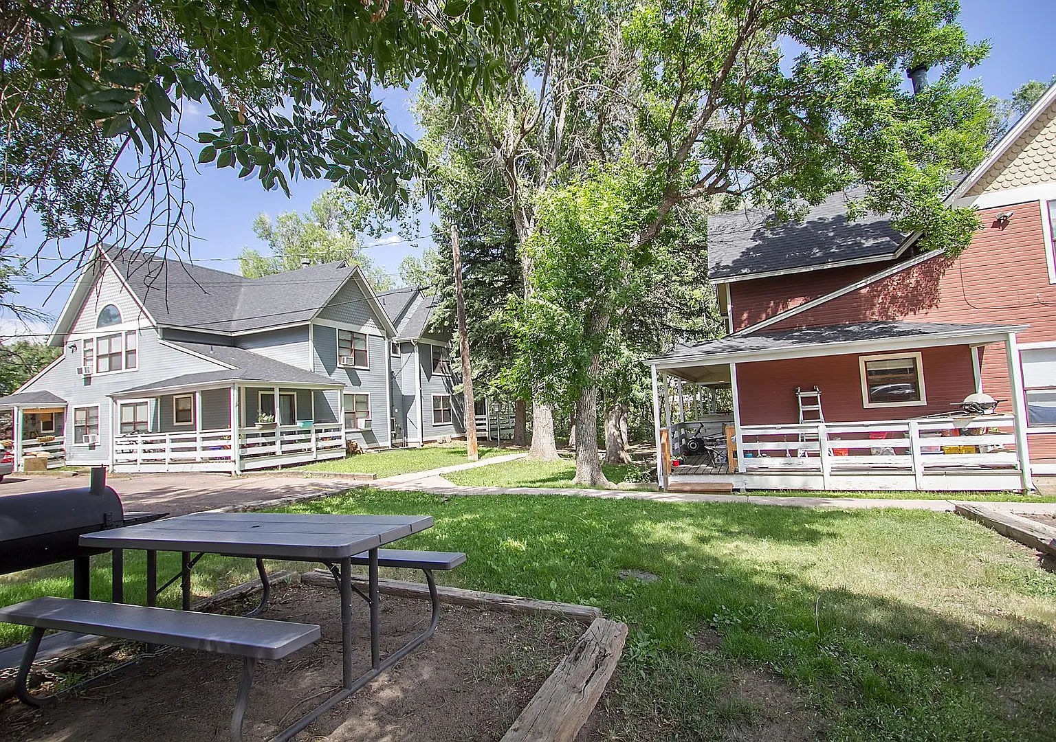 Charming 1 bedroom, 1 bathroom unit located in the heart of downtown Colorado Springs! — Photo 3