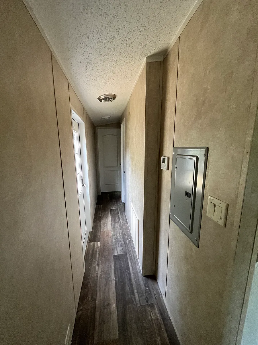 Building Photo - 100 Tuckaway Dr #15