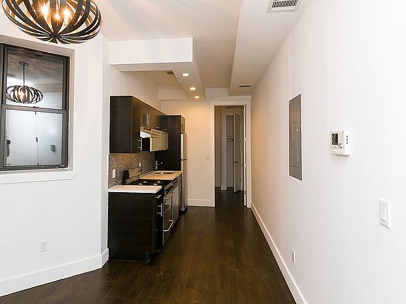 4th image of 611 Nostrand Ave APT 2R