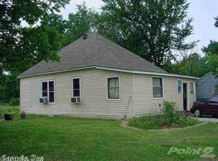 808 S Pine St, Rector, AR 72461