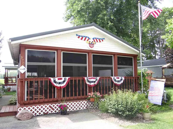 370 Lakeview Ln, Bagley, WI 53801