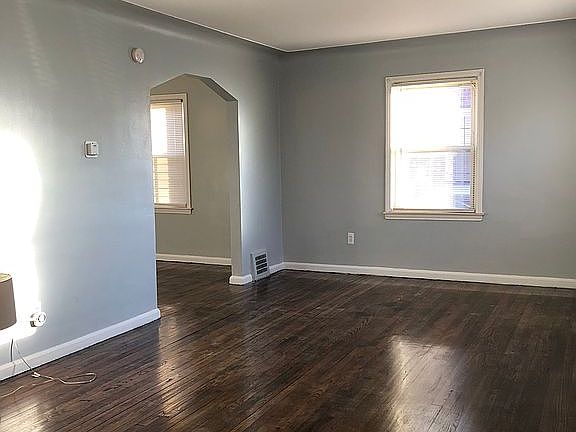 4th image of 14566 Heyden St