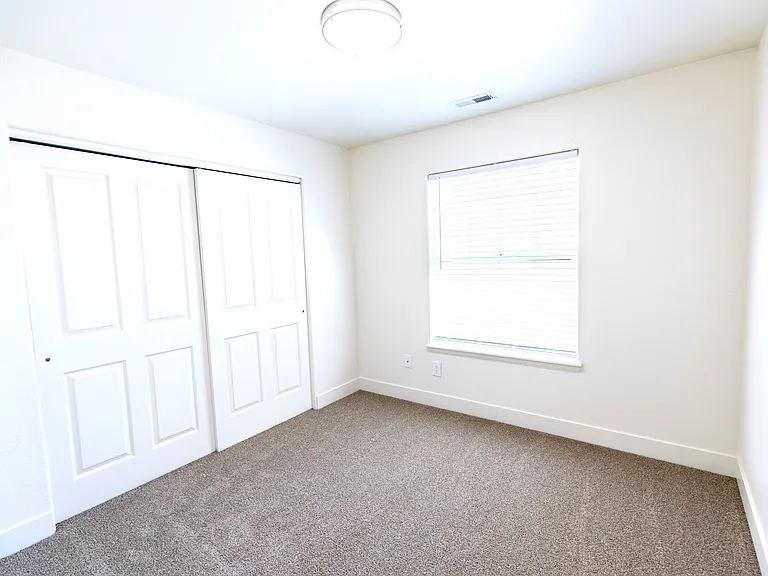 1240 Bunting Ave #1 — Photo 17