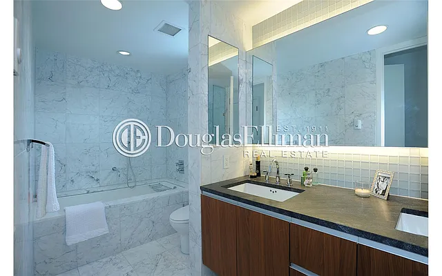 Rented by Douglas Elliman | media 38