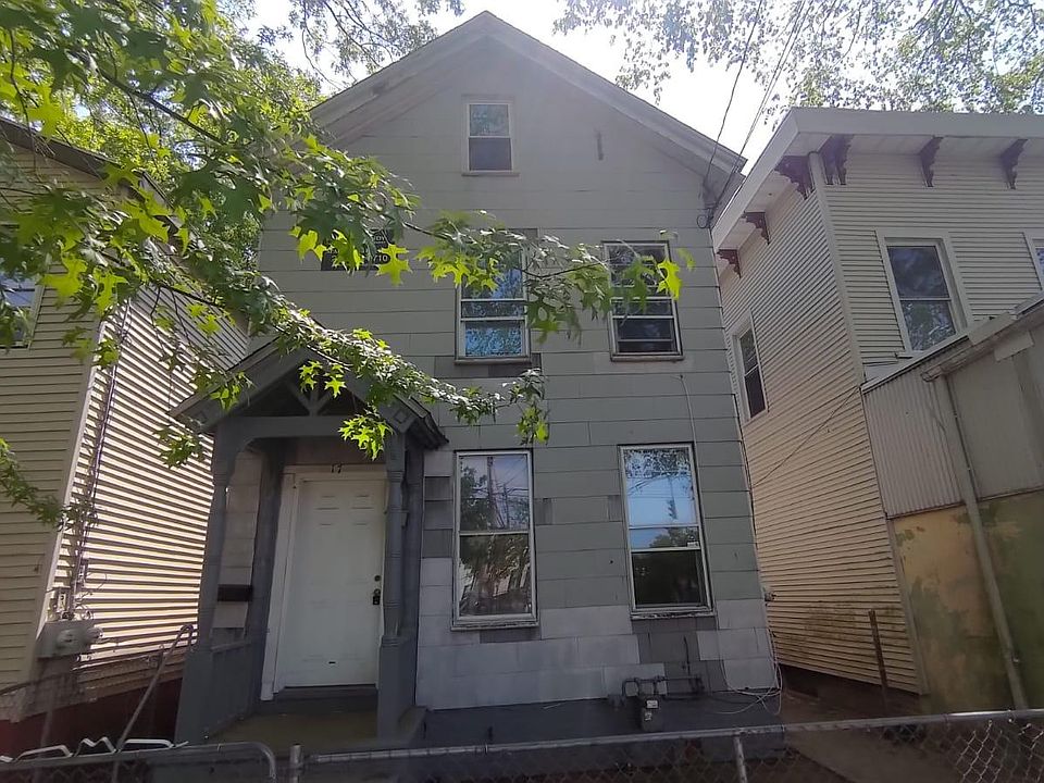 1st image of 17 Shelton St