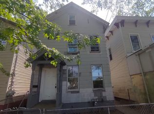 17 Shelton St, Seymour, CT 06483
