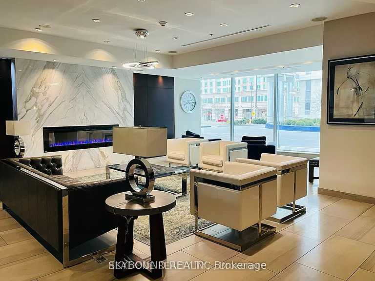 38 Lee Centre Dr #1702 — Photo 16