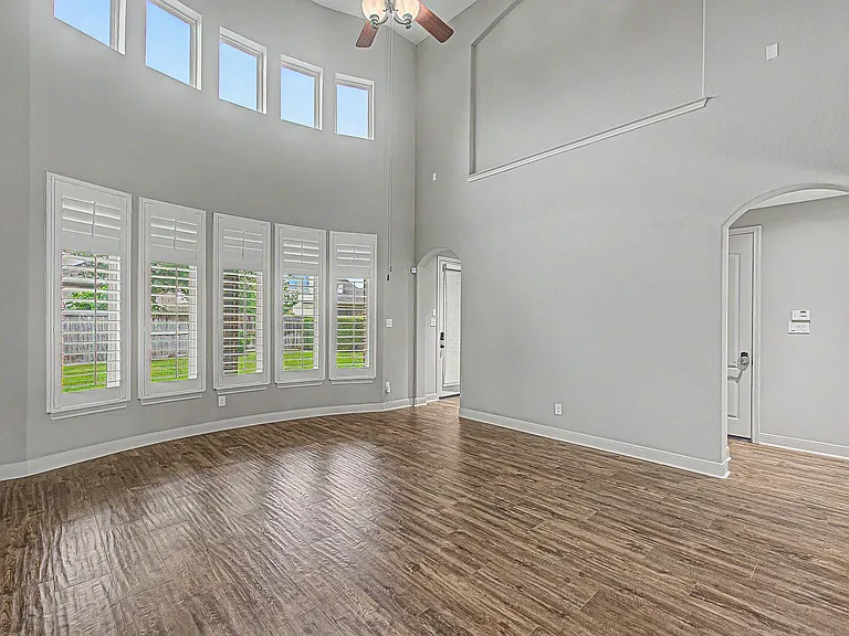 17430 Aberdeenshire Dr — Photo 19