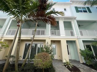 8086 Hobbes Way, Palm Beach Gardens, FL 33418