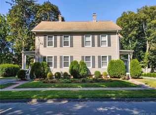 3 Oak St, Enfield, CT 06082