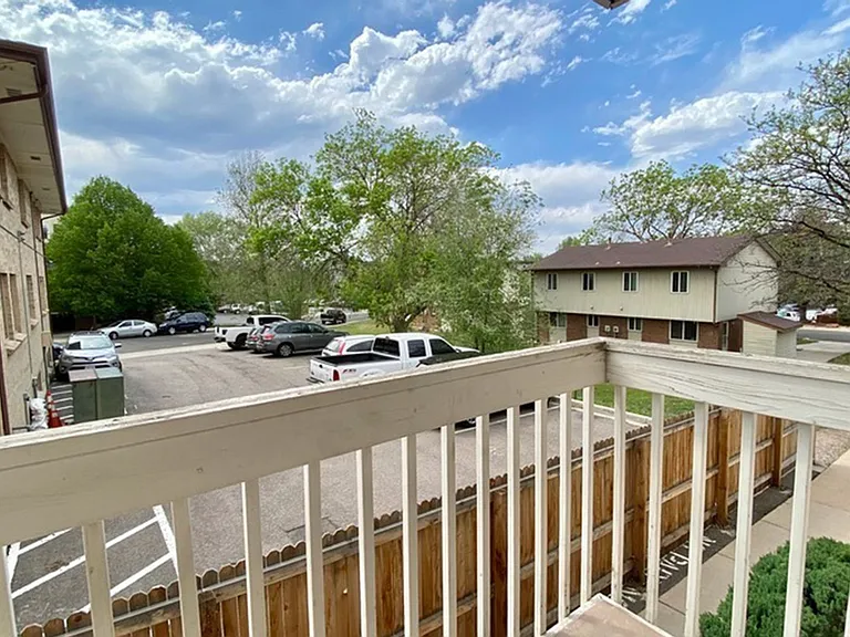 551 W Prentice Ave — Photo 3