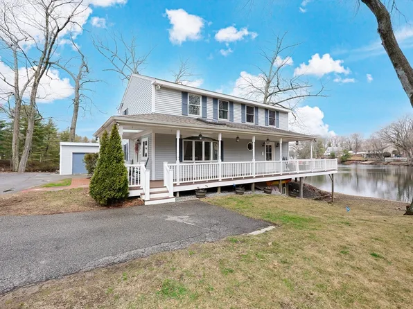 55 Walnut Rd, Wrentham, MA 02093