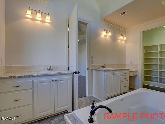 5th image of 204 San Domingo Dr