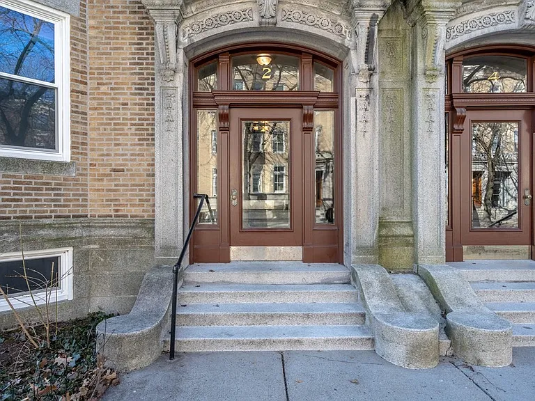2 Euston St #1 — Photo 15