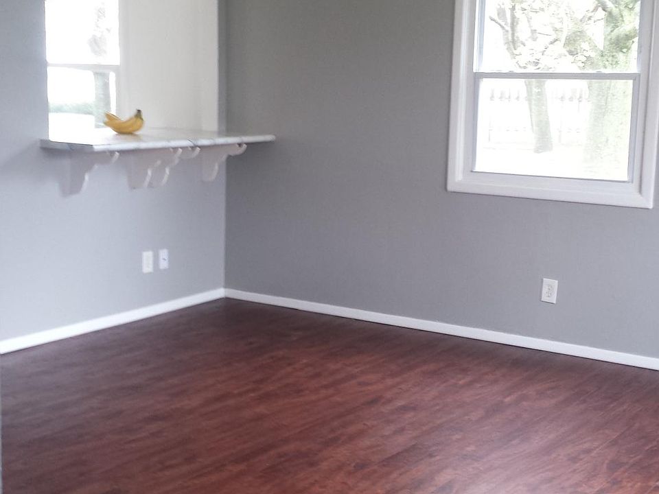 1st image of 1423 Greenfield Ave