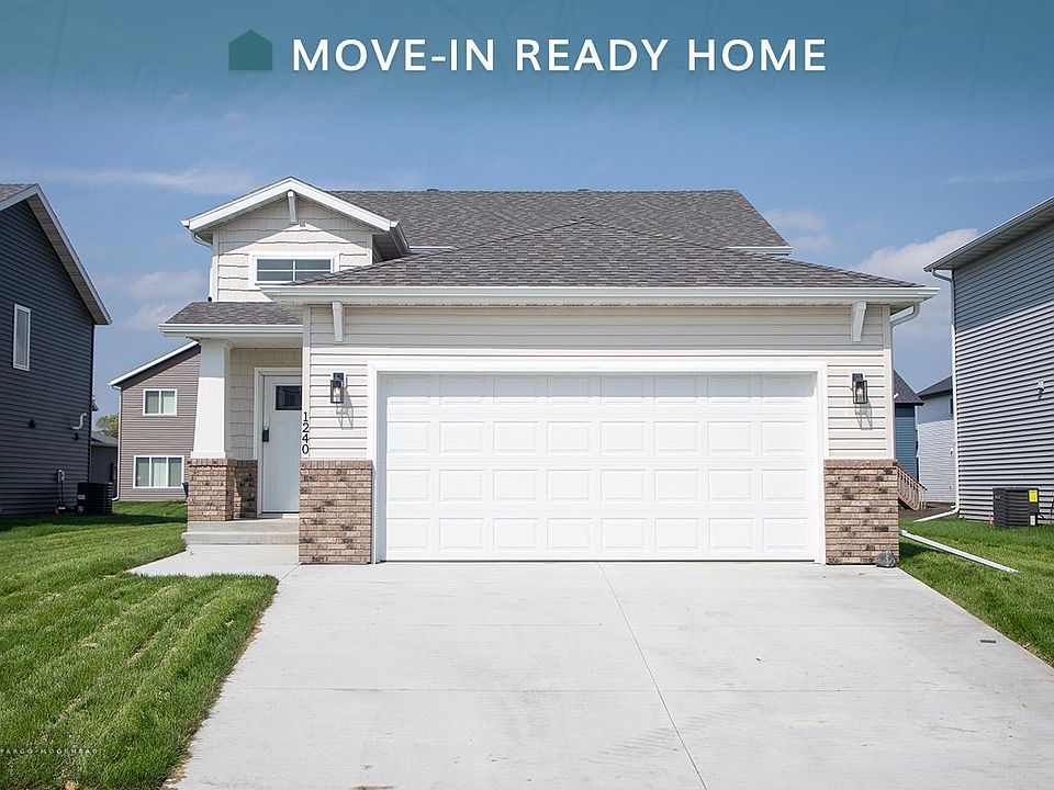 1st image of 1240 Rachel Dr W