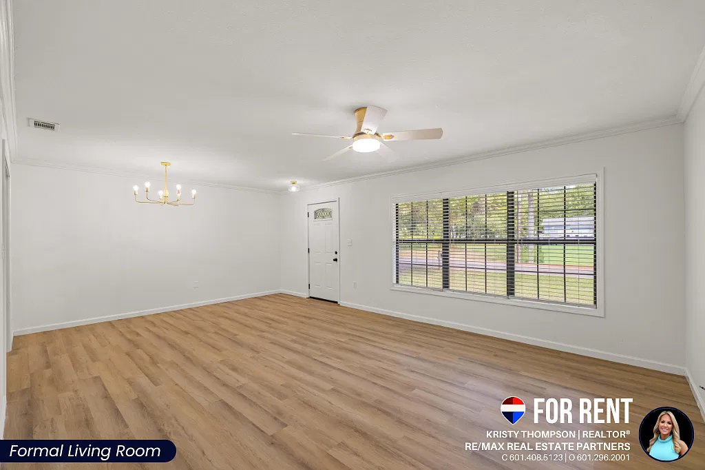 Newly Renovated 3 Bed | 2 Bath Home For Rent in Avenues! — Photo 4