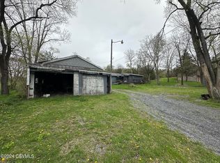 464 Oakgrove Rd, Danville, PA 17821