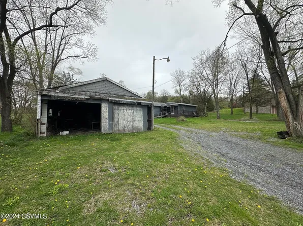 464 Oakgrove Rd, Danville, PA 17821