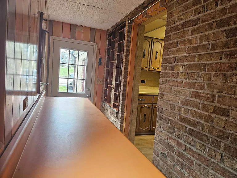 303 W Hawley St — Photo 12