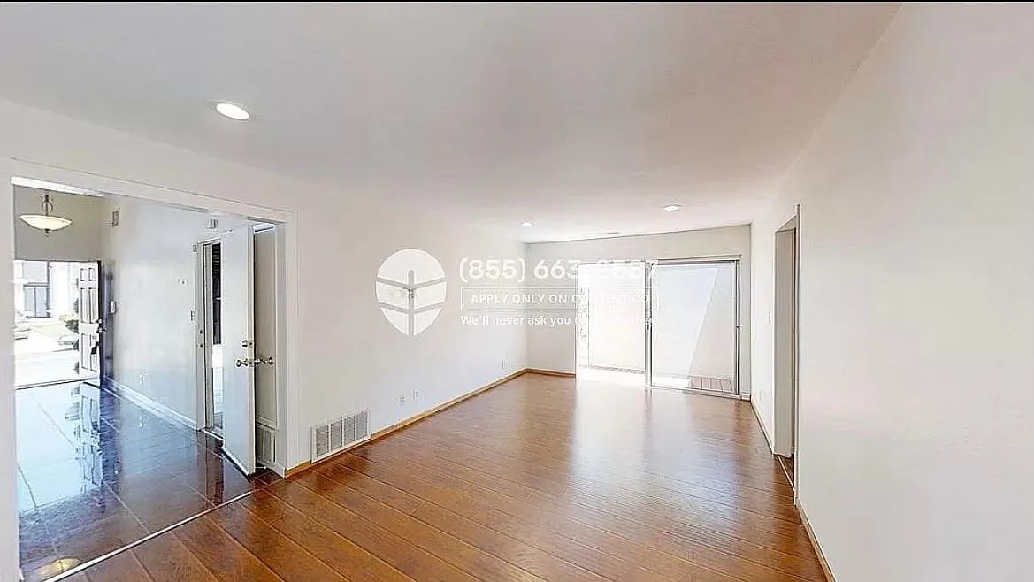 Building Photo - 1375 Swallowtail Rd