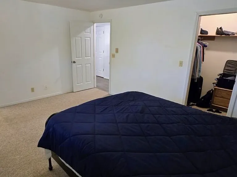 530 NW Carolyn Ln — Photo 16