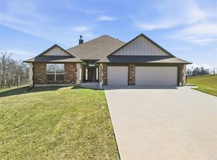 7112 Ridge Manor Ln, Oklahoma City, OK 73150