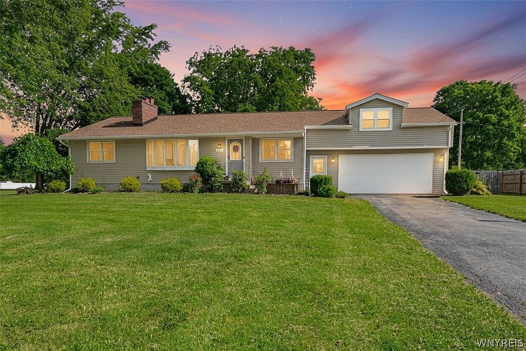 5561 Ridge Rd, Lockport, NY 14094 | Zillow