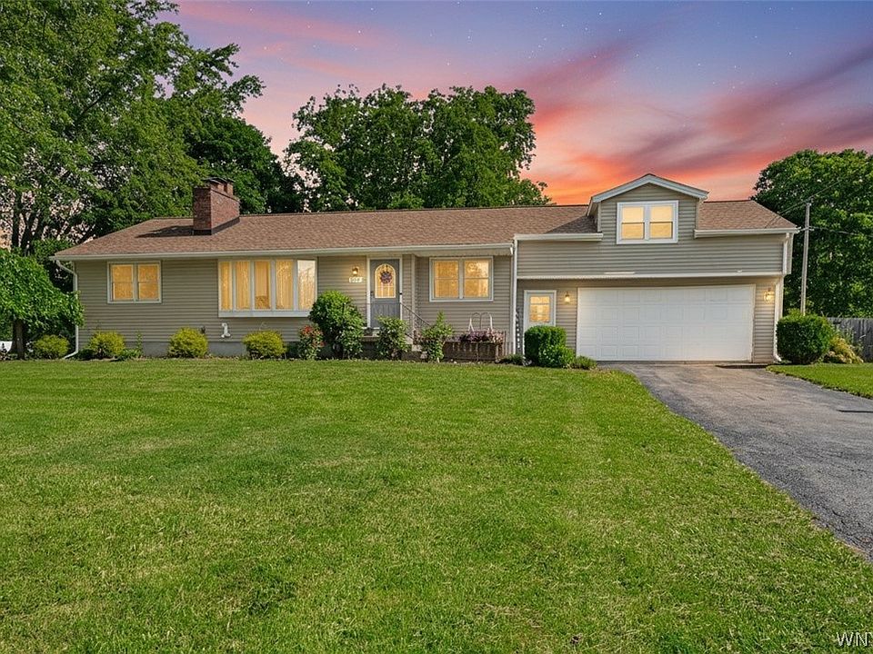 1st image of 5561 Ridge Rd