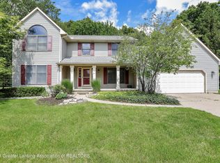 201 Windy Rush Ln, Dewitt, MI 48820