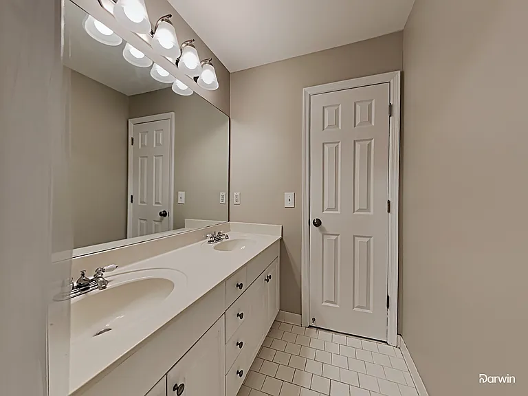 1729 Russet Crest Cir — Photo 12