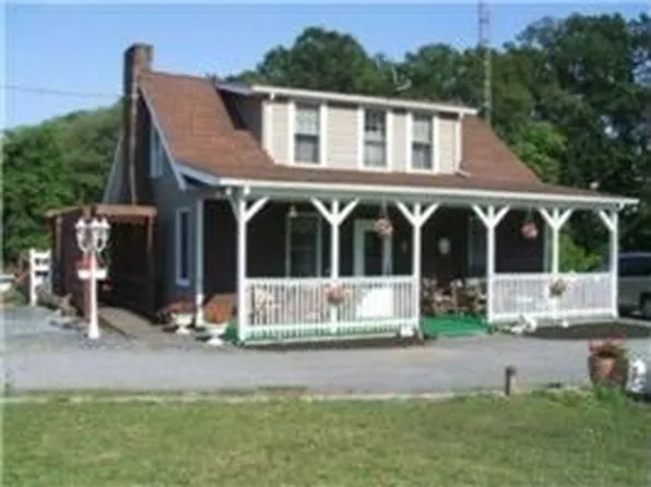 504 Fishing Creek Rd, Lewisberry, PA 17339