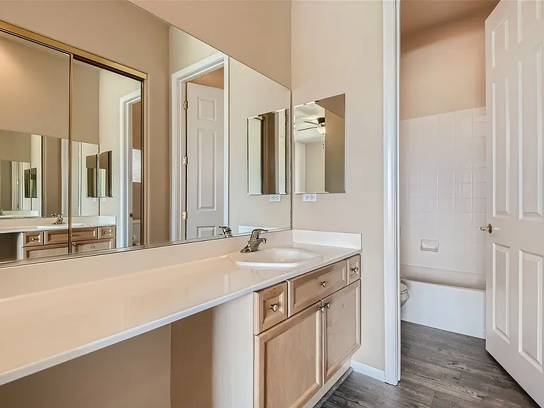 5258 Villa Dante Ave — Photo 10
