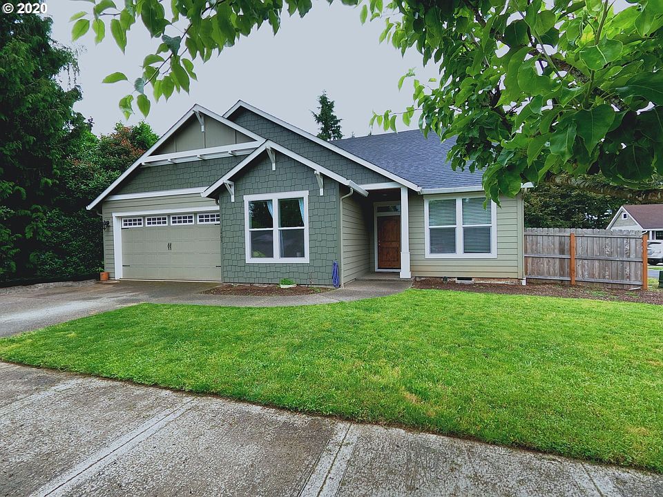 1st image of 1405 NE 48th Cir